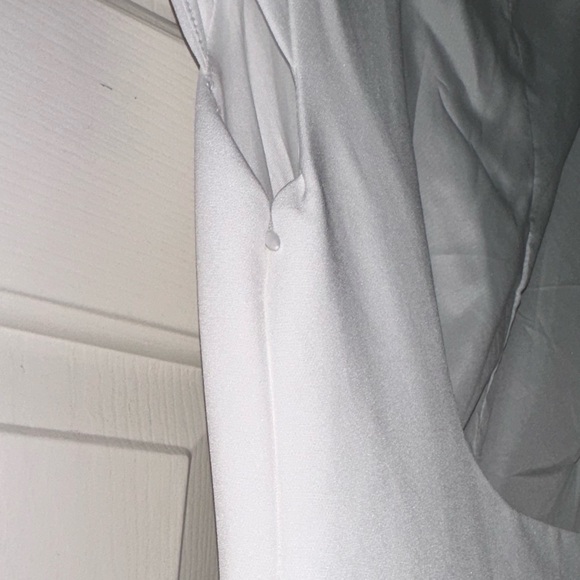 Elegant White Maxi Dress - Picture 6 of 7